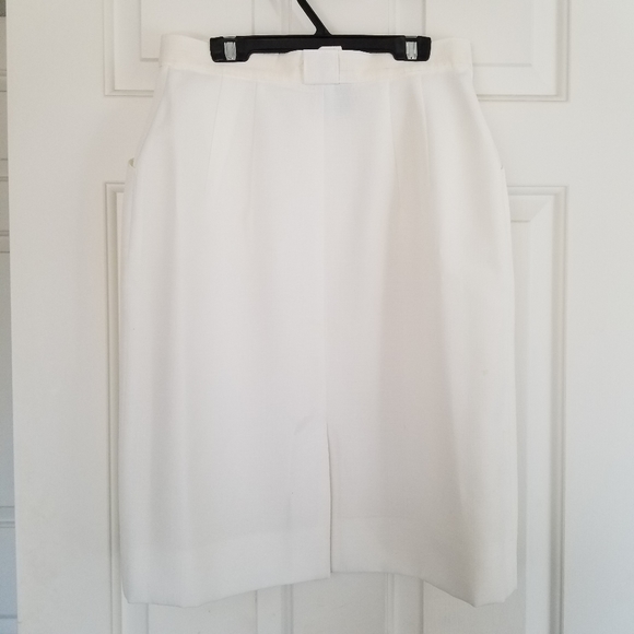 SOLD - VINTAGE Elegant European Pencil Skirt - Picture 12 of 14